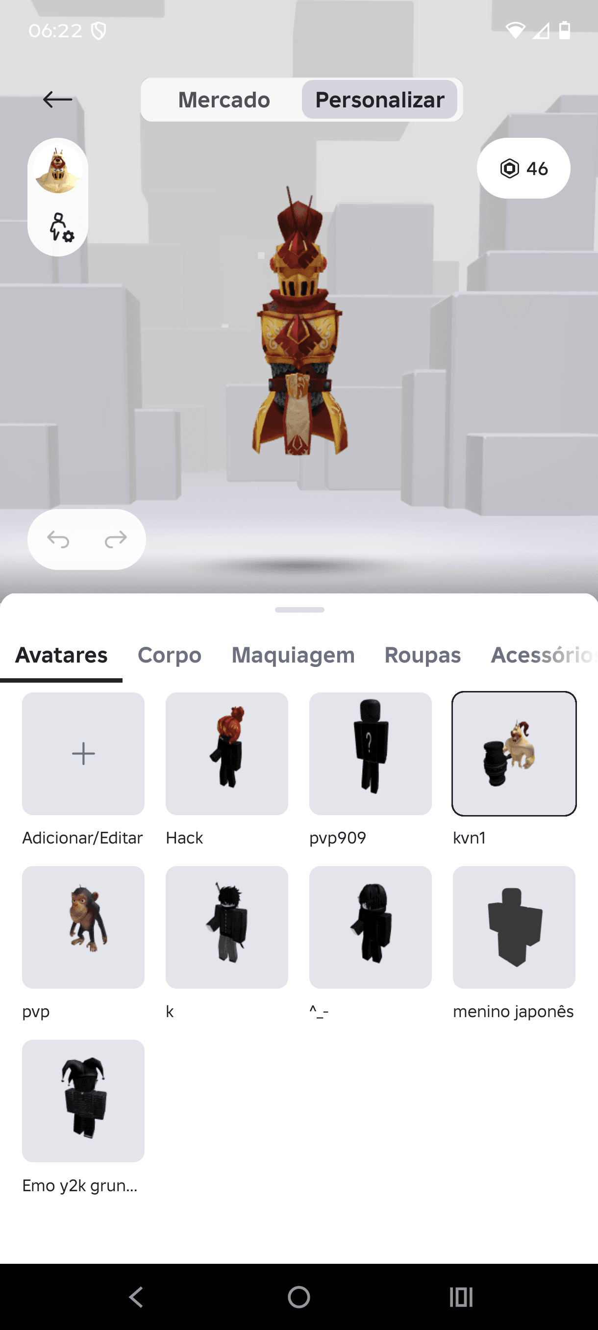 A conta tem martelo tapete muitas skins já foi gasto 4500 robux nela
